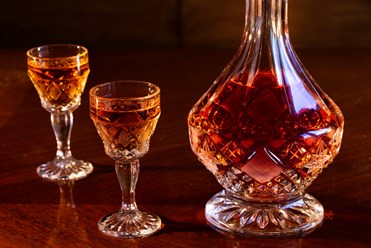 An Unexpected Source of Lead-Crystal Glassware and Wine
